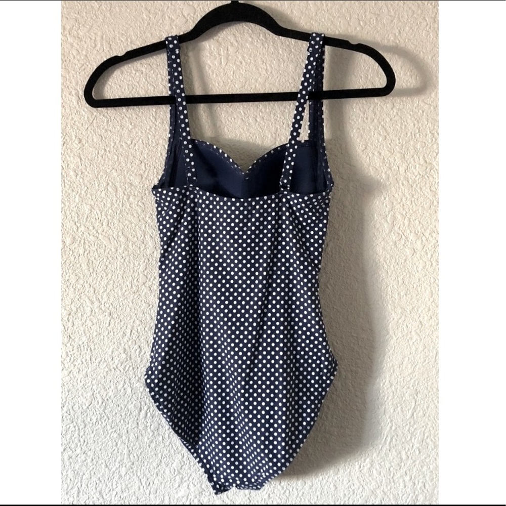 Bathing suit - Picture 2 of 2